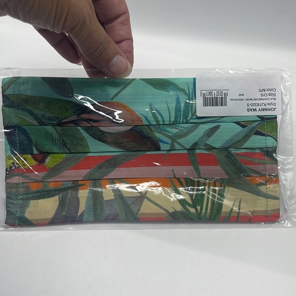 NIB Johnny Was Silk Charmeuse Tropical Print Face Mask - Picture 2 of 6